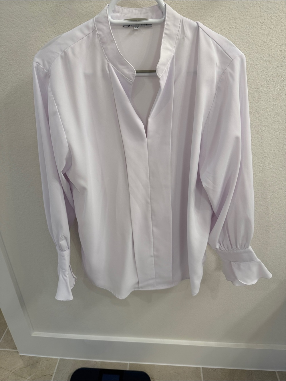 Women’s white Dress Shirt - Mandarin Collar